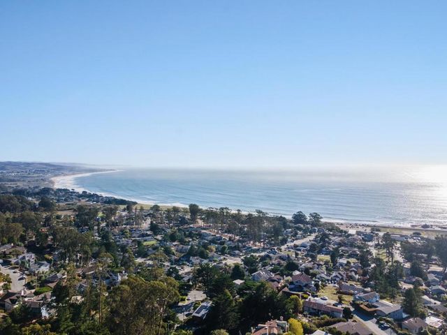 148 San Pedro Road, El Granada, CA 94018