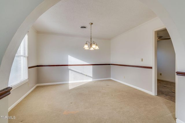 1019 Somerset Drive, Johnson City, TN 37604