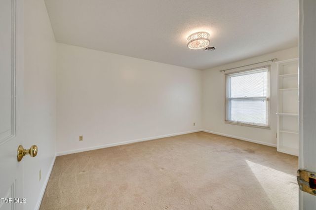 1019 Somerset Drive, Johnson City, TN 37604