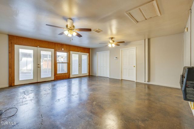 1019 Somerset Drive, Johnson City, TN 37604