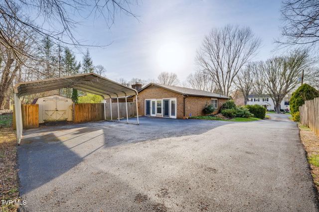 1019 Somerset Drive, Johnson City, TN 37604