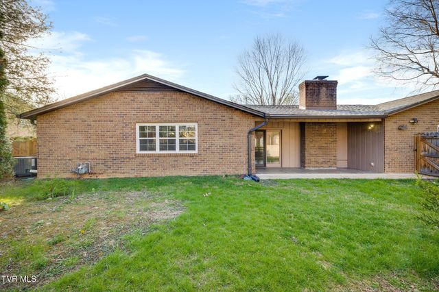 1019 Somerset Drive, Johnson City, TN 37604