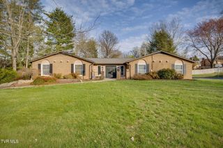 1019 Somerset Drive, Johnson City, TN 37604