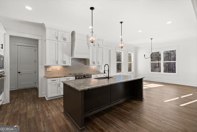 990 Cable Road, Waleska, GA 30183