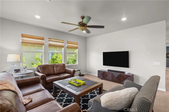 22385 Copper Mountain Court, Saugus, CA 91350