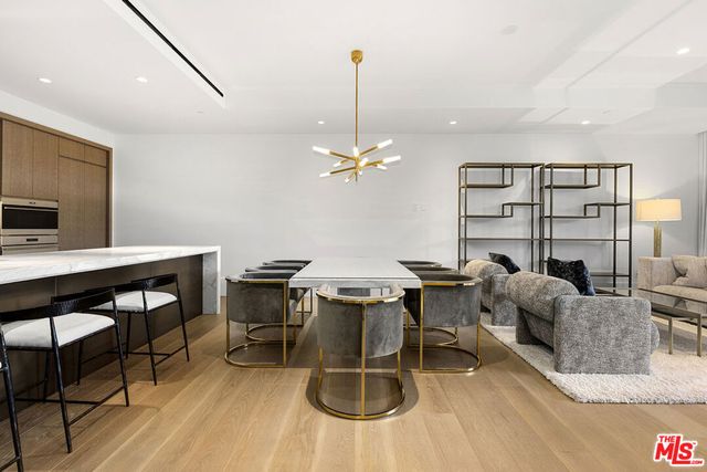 8420 W Sunset Boulevard 405, West Hollywood, CA 90069