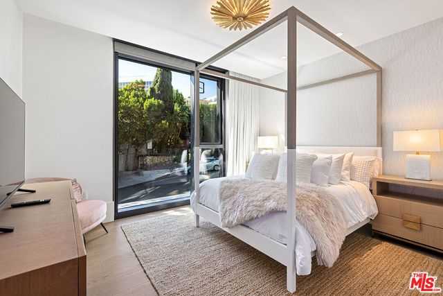 8420 W Sunset Boulevard 405, West Hollywood, CA 90069