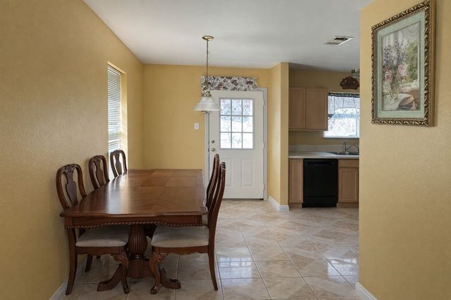 3819 Kiest Valley Court, Dallas, TX 75233