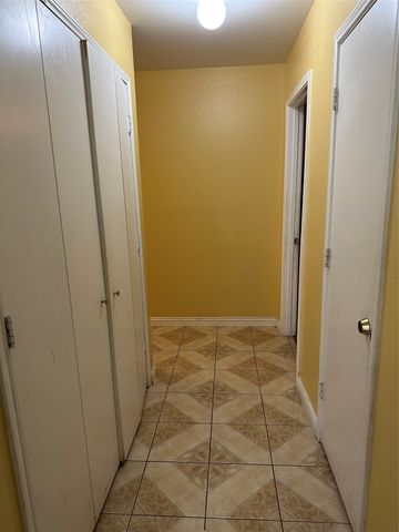 3819 Kiest Valley Court, Dallas, TX 75233