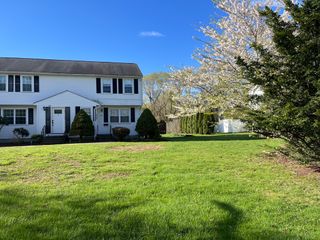 164 East Bacon A, Plainville, MA 02762