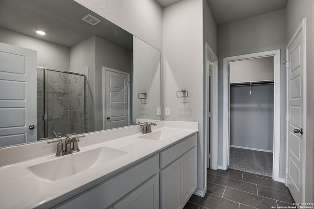 300 Ivy Roads, Seguin, TX 78155