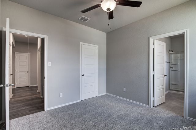 300 Ivy Roads, Seguin, TX 78155