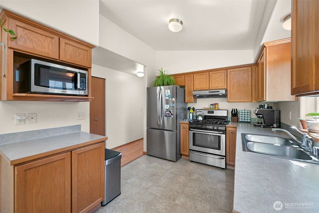 7369 Halibut Drive, Blaine, WA 98230