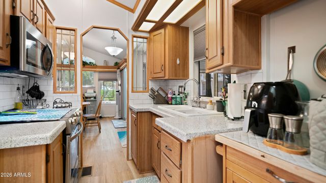 922 NICKEL Drive, Apache Junction, AZ 85119