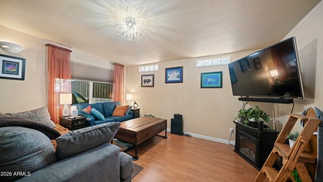 922 NICKEL Drive, Apache Junction, AZ 85119