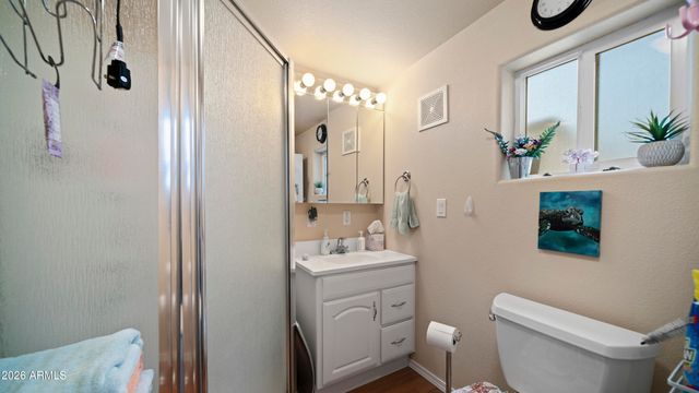 922 NICKEL Drive, Apache Junction, AZ 85119