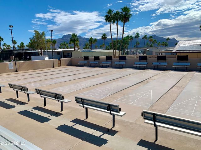 922 NICKEL Drive, Apache Junction, AZ 85119