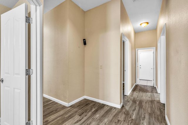 9063 Old Creek Dr, Elk Grove, CA 95758