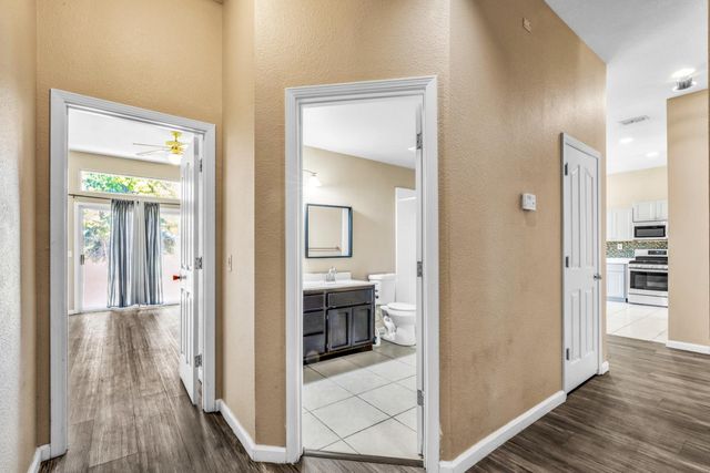 9063 Old Creek Dr, Elk Grove, CA 95758