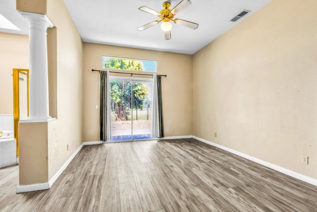 9063 Old Creek Dr, Elk Grove, CA 95758