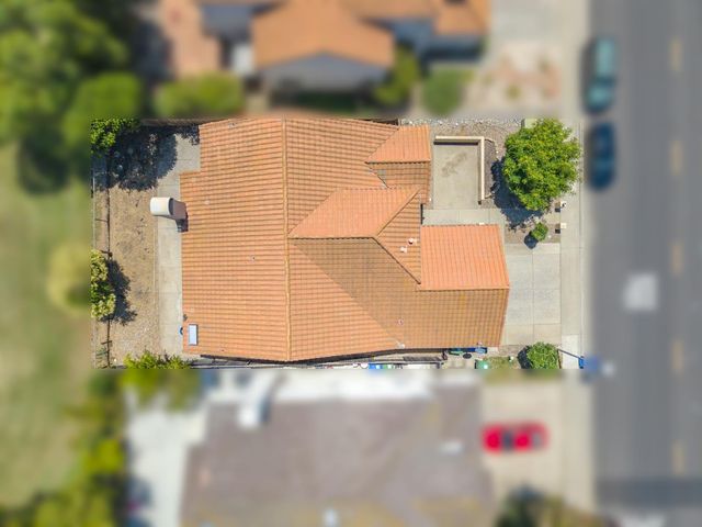 9063 Old Creek Dr, Elk Grove, CA 95758