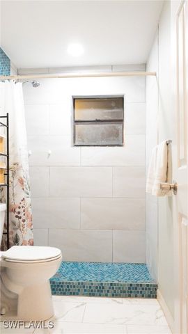 814 109th AVE N, Naples, FL 34108