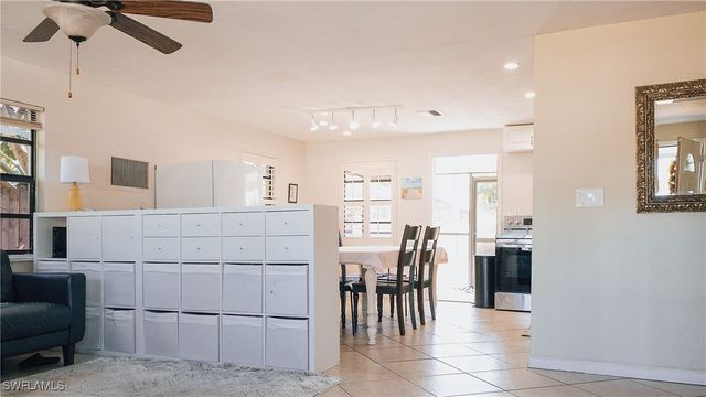 814 109th AVE N, Naples, FL 34108