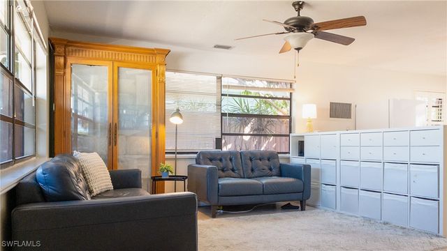 814 109th AVE N, Naples, FL 34108