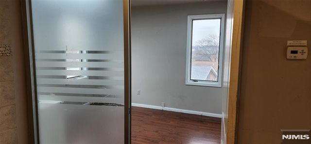 211 Broad Avenue 203, Palisades Park, NJ 07650