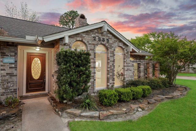 2335 Eaglerock Drive, Houston, TX 77080