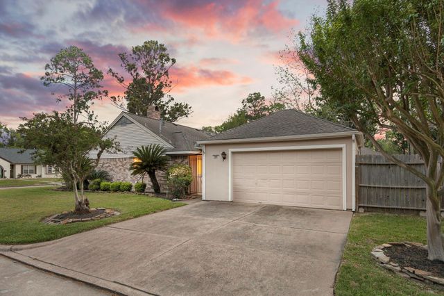 2335 Eaglerock Drive, Houston, TX 77080