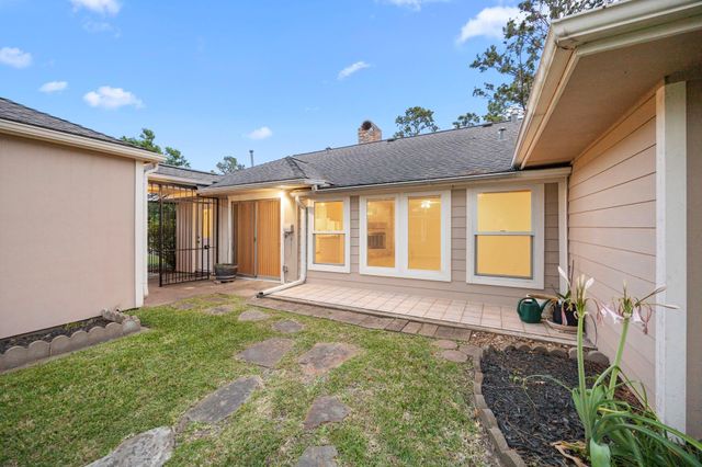 2335 Eaglerock Drive, Houston, TX 77080