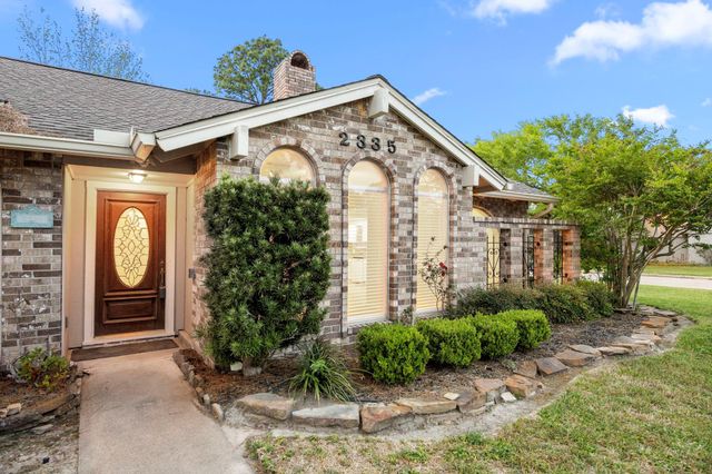2335 Eaglerock Drive, Houston, TX 77080