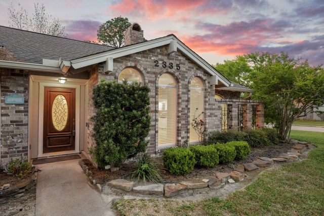 2335 Eaglerock Drive, Houston, TX 77080