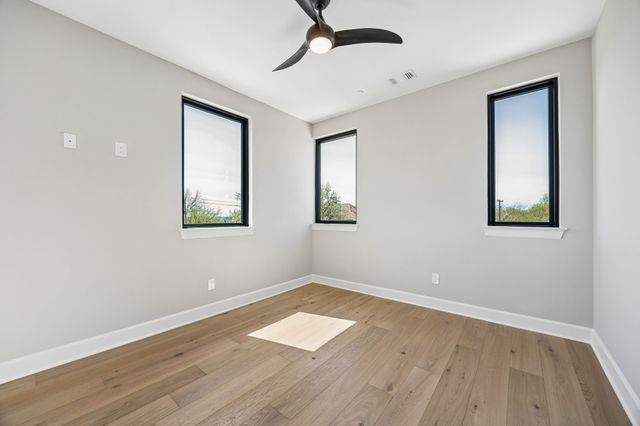 122 S Church Street, Mckinney, TX 75069