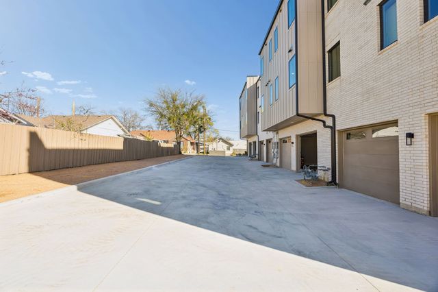 122 S Church Street, Mckinney, TX 75069