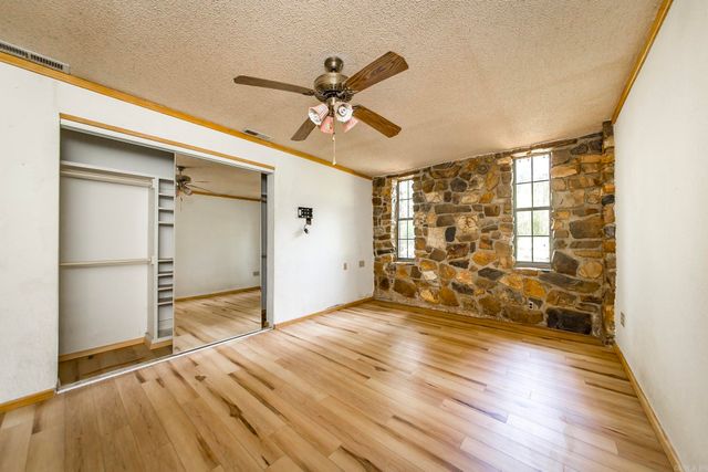 3754 Freehill Road, Bismarck, AR 71929