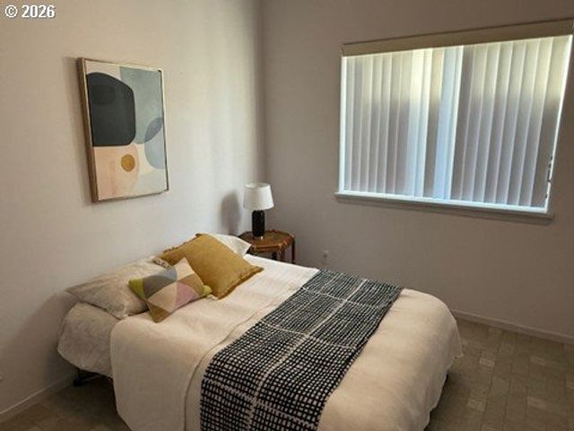 937 S St, Springfield, OR 97477