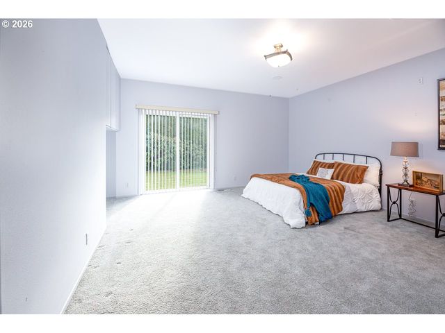 937 S St, Springfield, OR 97477