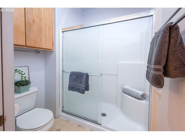 937 S St, Springfield, OR 97477