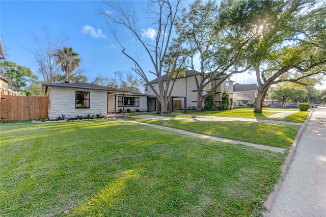3221 Durhill Street, Houston, TX 77025