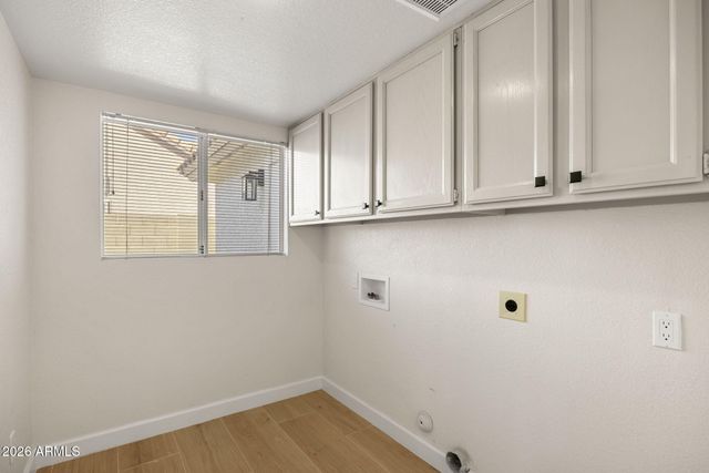 30258 N 40TH Place, Cave Creek, AZ 85331