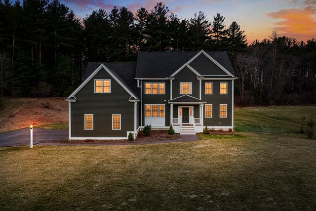 34 Beech St, Millis, MA 02054