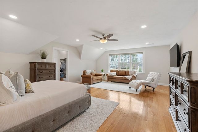 34 Beech St, Millis, MA 02054