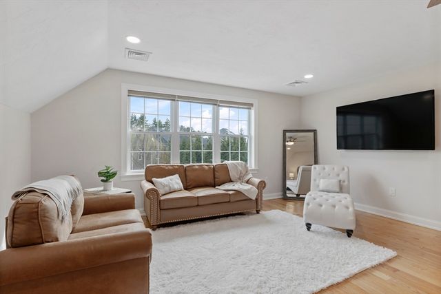 34 Beech St, Millis, MA 02054