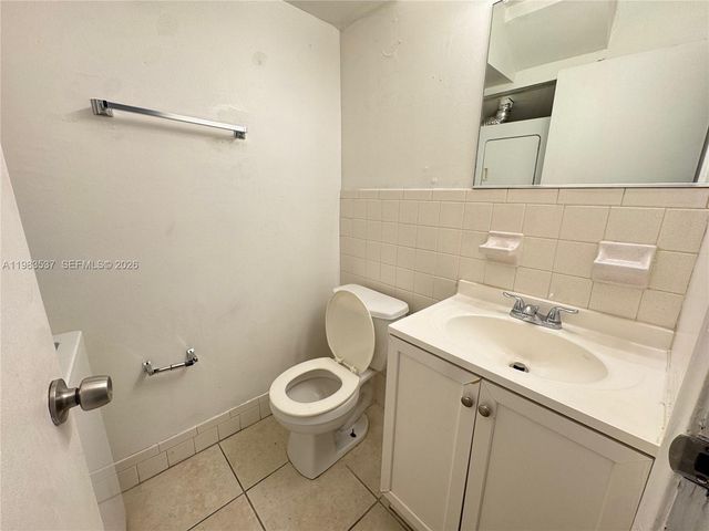 5329 NW 27th St D3, Lauderhill, FL 33313