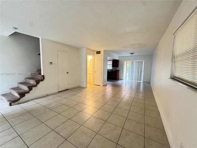 5329 NW 27th St D3, Lauderhill, FL 33313