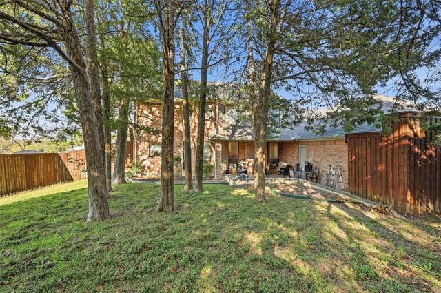 608 Ten Mile Drive, Desoto, TX 75115