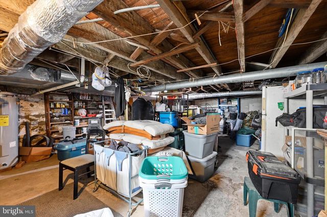 1416 SUMMIT, Marcus Hook, PA 19061