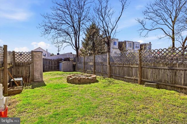 1416 SUMMIT, Marcus Hook, PA 19061